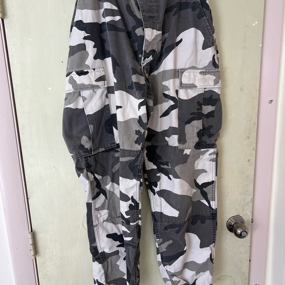 U.S. Army Camouflage Cargo Pants - Black, Gray, White
